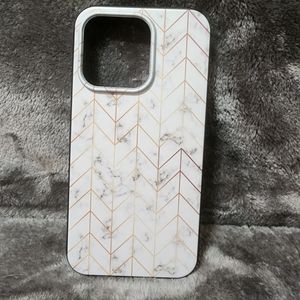 iPhone 14 Pro marbled Chevron phone case